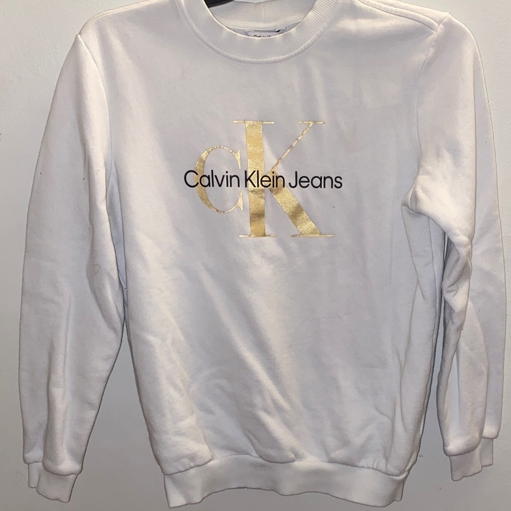 Calvin Klein White Sweatshirt with Gold Accents